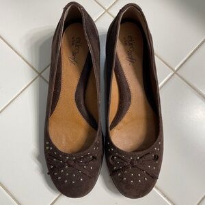 Euro soft brown heels